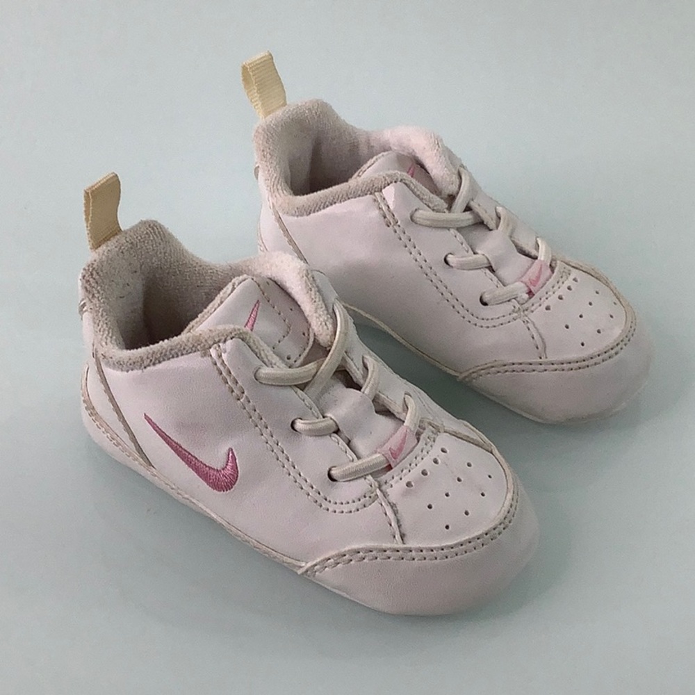 Nike Play Baby white pink easy on off leather shoes sneakers size 3C Baby
